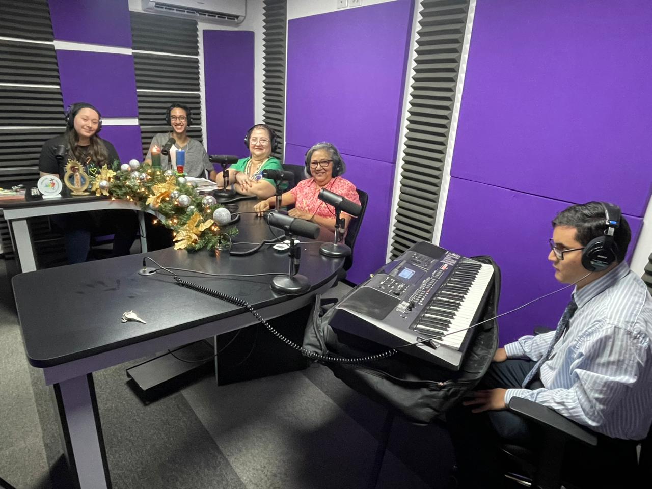 Alejandro, tuvo la oportunidad de ser escuchado en el programa Sigamos a Cristo Misionero que se emite en La voz de Suyapa 